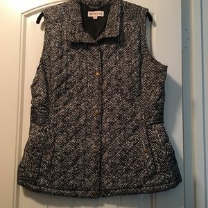 Black and white chevron print puffer vest